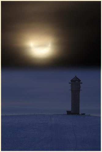 Komposit von Sonnensichel und Turm auf dem Feldberg